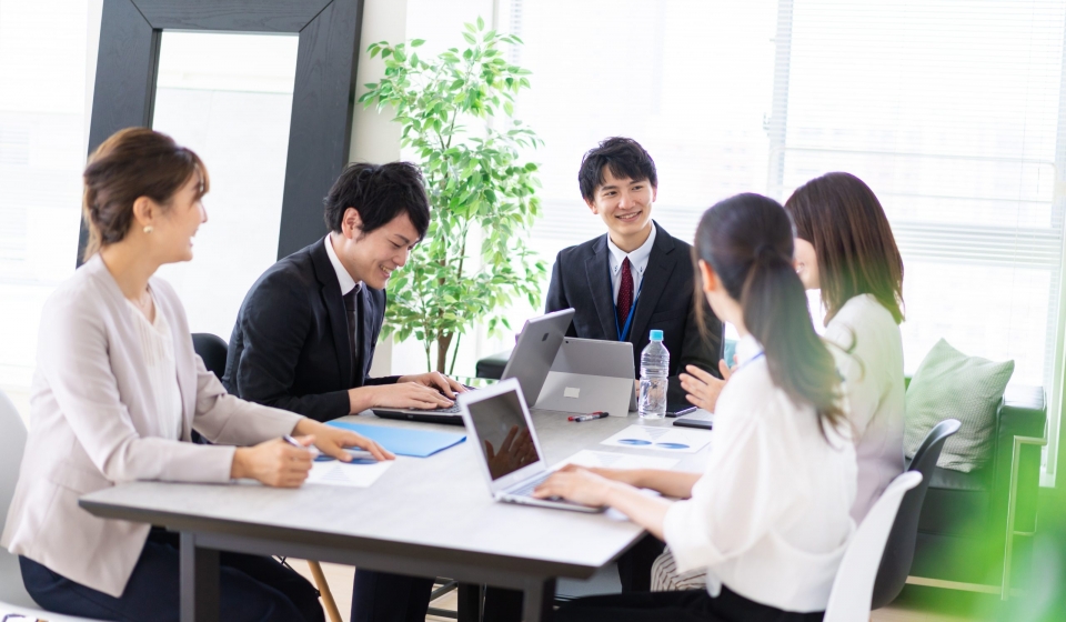 Staff,Having,A,Meeting,In,The,Office